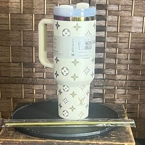 Stanley Cream Patterned Quencher Tumbler